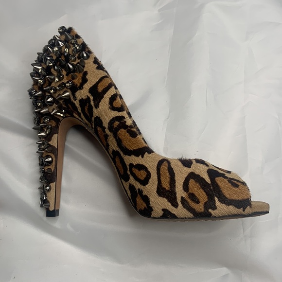 SAM EDELMAN Lorissa Leopard Print Spike Pumps! Size 7 1/2 print - Picture 3 of 12